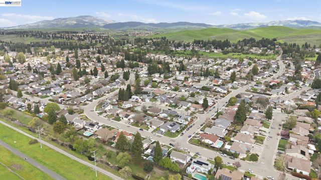 9953 Mangos Dr, San Ramon, CA 94583