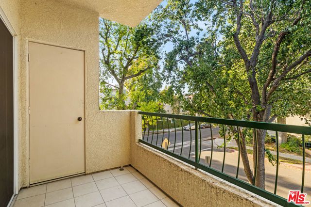 5420 Sylmar Avenue 222, Van Nuys (los Angeles), CA 91401