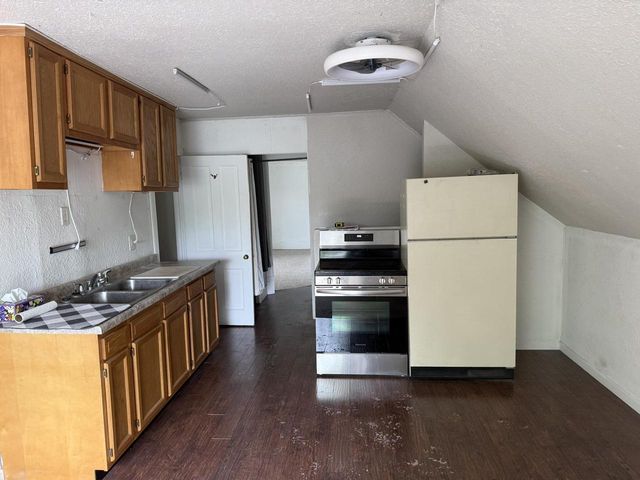 144 E ONTARIO STREET, Omro, WI 54963