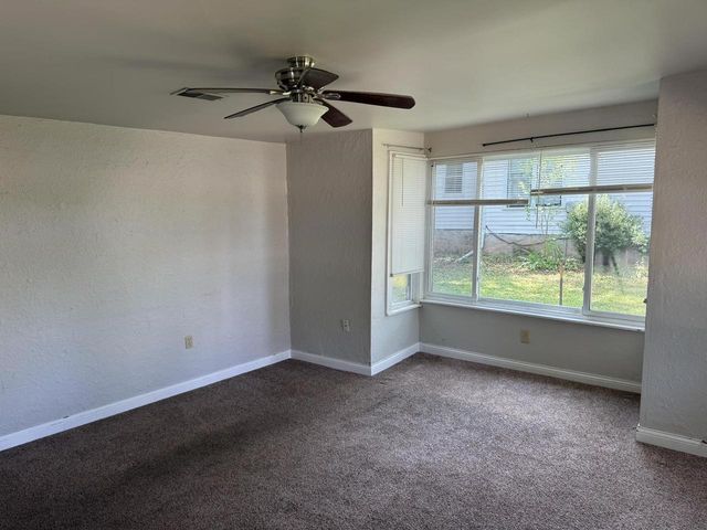 144 E ONTARIO STREET, Omro, WI 54963