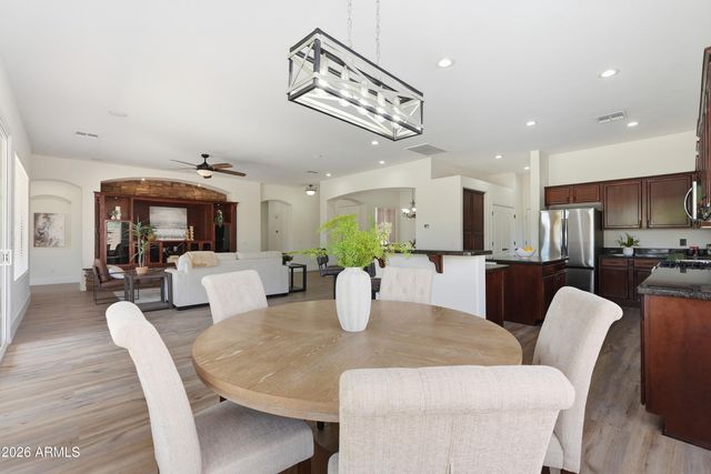 7037 S TROPHY Lane, Gilbert, AZ 85298