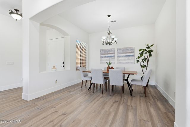 7037 S TROPHY Lane, Gilbert, AZ 85298