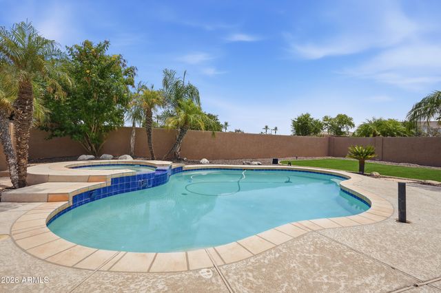 7037 S TROPHY Lane, Gilbert, AZ 85298