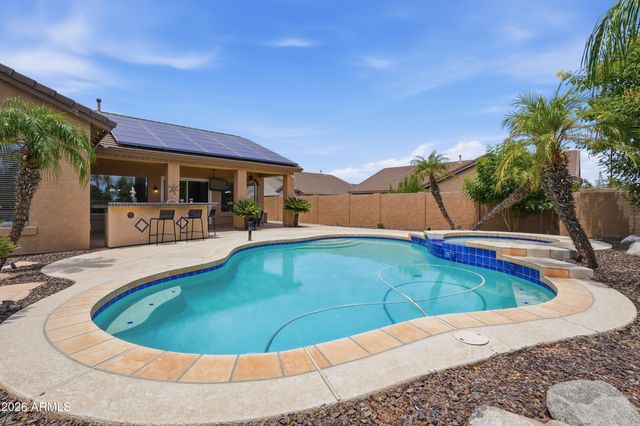 7037 S TROPHY Lane, Gilbert, AZ 85298