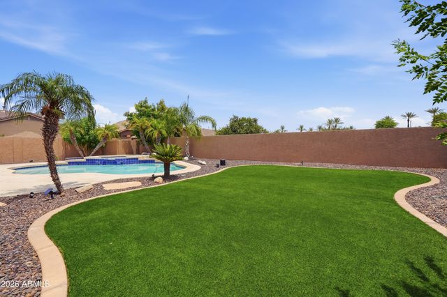 7037 S TROPHY Lane, Gilbert, AZ 85298