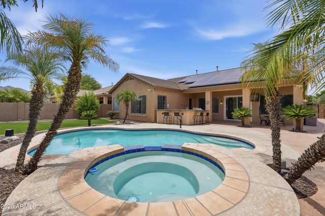 7037 S TROPHY Lane, Gilbert, AZ 85298