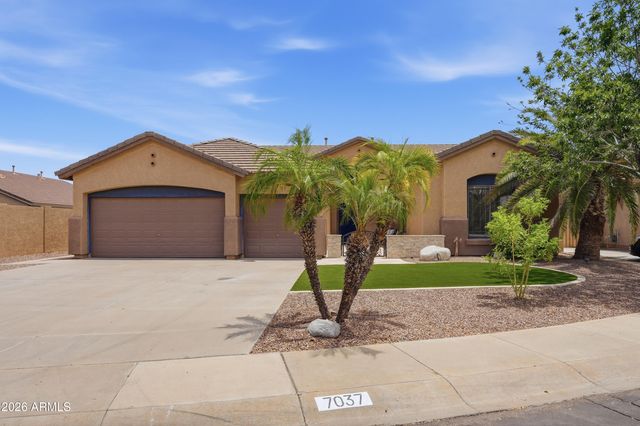 7037 S TROPHY Lane, Gilbert, AZ 85298