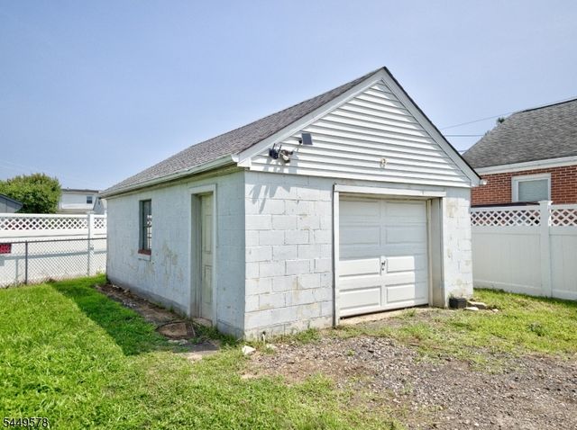 508 Brooks Blvd, Manville Boro, NJ 08835