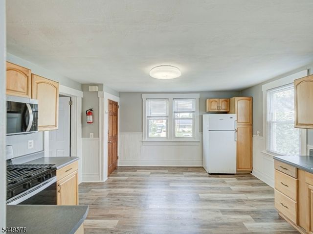 508 Brooks Blvd, Manville Boro, NJ 08835