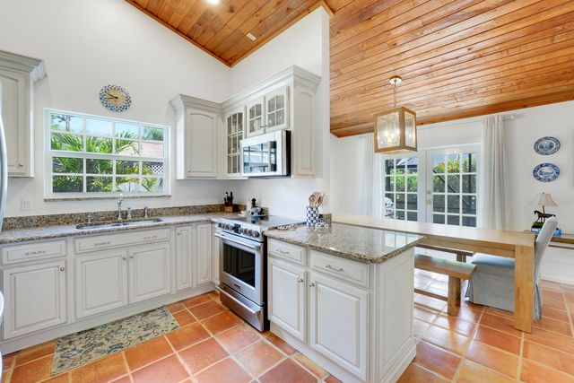 12625 Timber Ridge Circle, Wellington, FL 33414