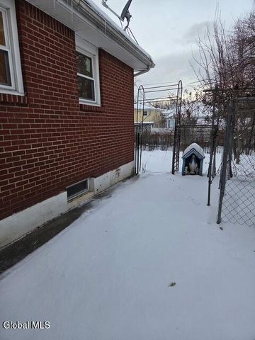 37 Briar Avenue, Albany, NY 12203