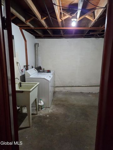 37 Briar Avenue, Albany, NY 12203