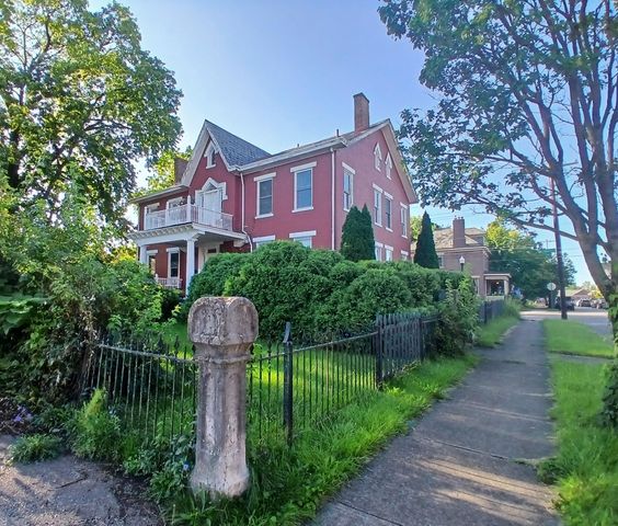 1026 E Mound Street, Columbus, OH 43205