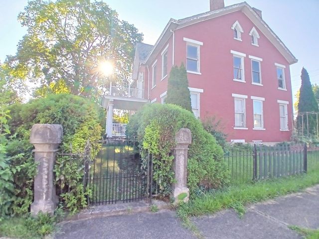 1026 E Mound Street, Columbus, OH 43205