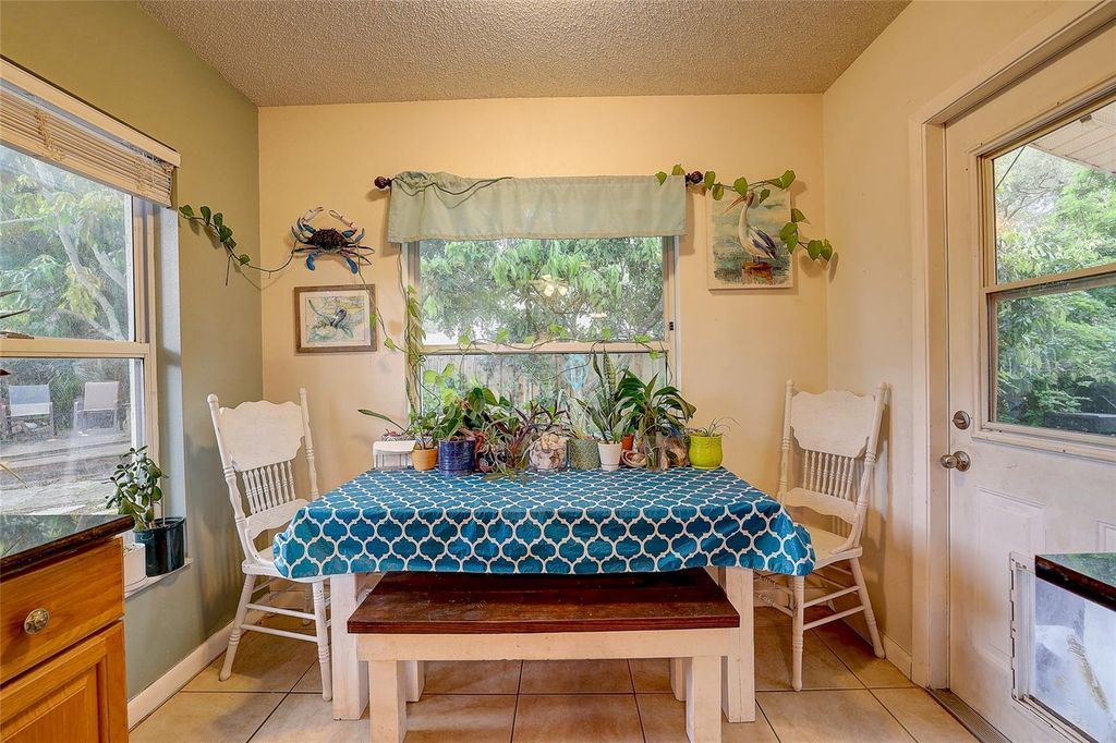 Image 14 of property listing at 4505 33RD AVENUE W, Bradenton, FL 34209