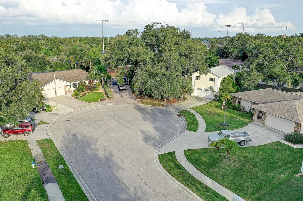 Image 3 of property listing at 4505 33RD AVENUE W, Bradenton, FL 34209