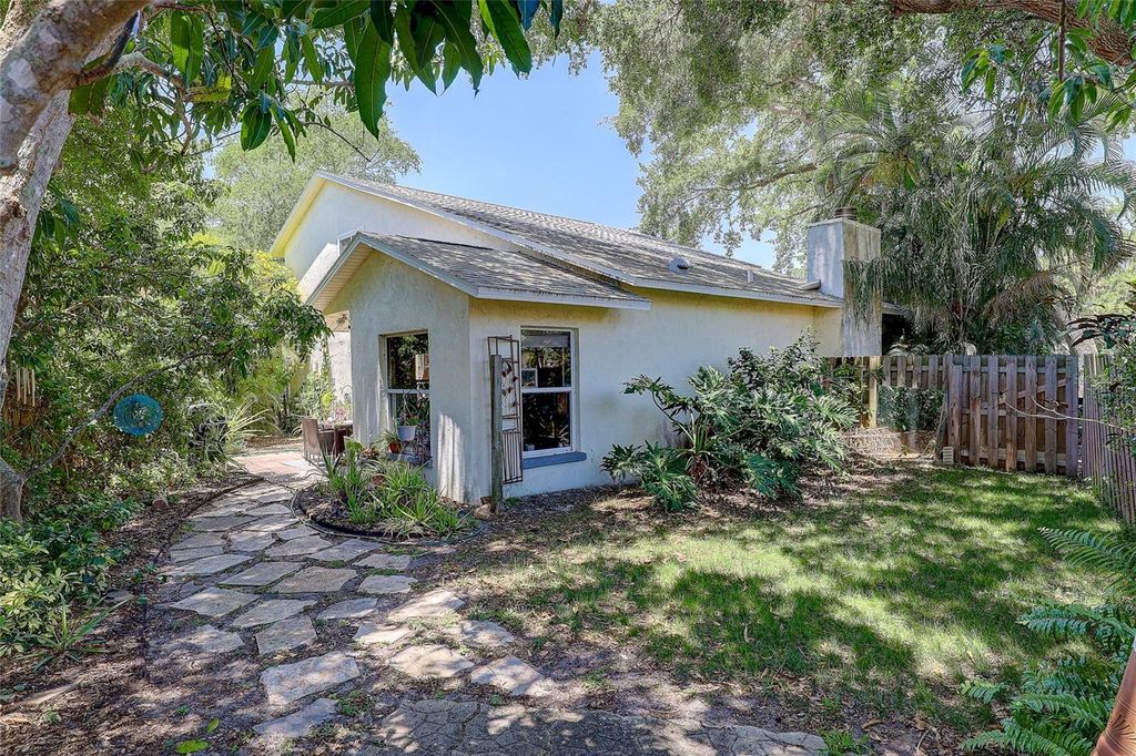 Image 37 of property listing at 4505 33RD AVENUE W, Bradenton, FL 34209