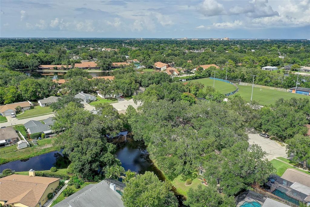 Image 50 of property listing at 4505 33RD AVENUE W, Bradenton, FL 34209