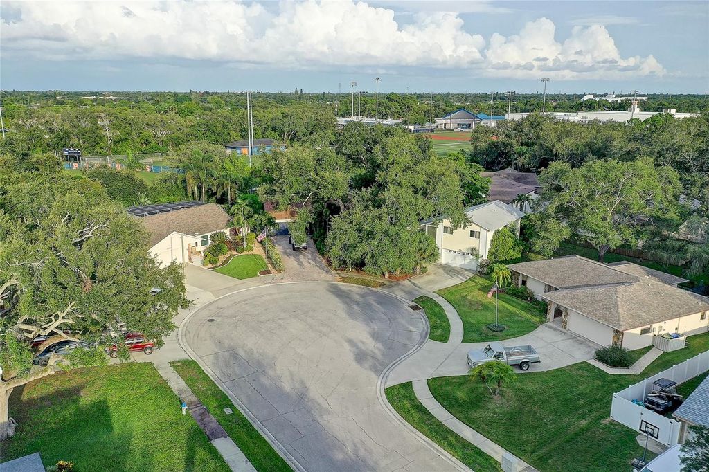 Image 54 of property listing at 4505 33RD AVENUE W, Bradenton, FL 34209