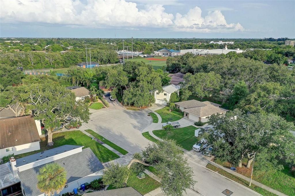Image 55 of property listing at 4505 33RD AVENUE W, Bradenton, FL 34209