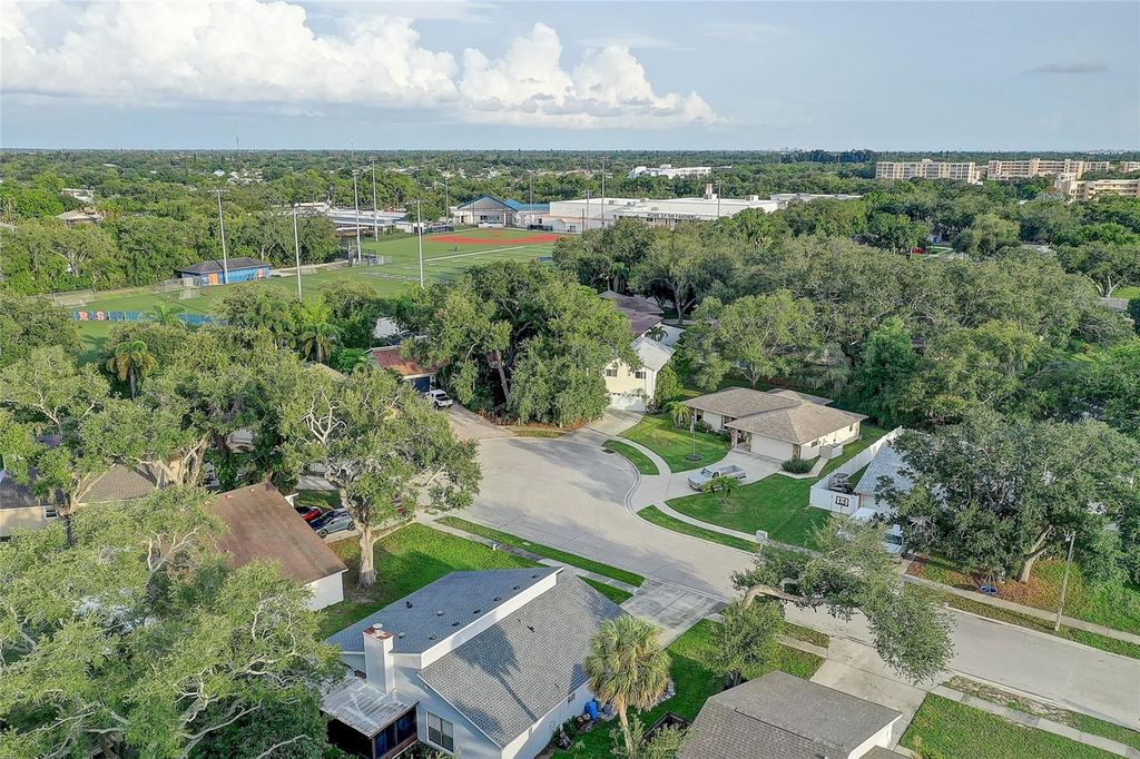 Image 57 of property listing at 4505 33RD AVENUE W, Bradenton, FL 34209