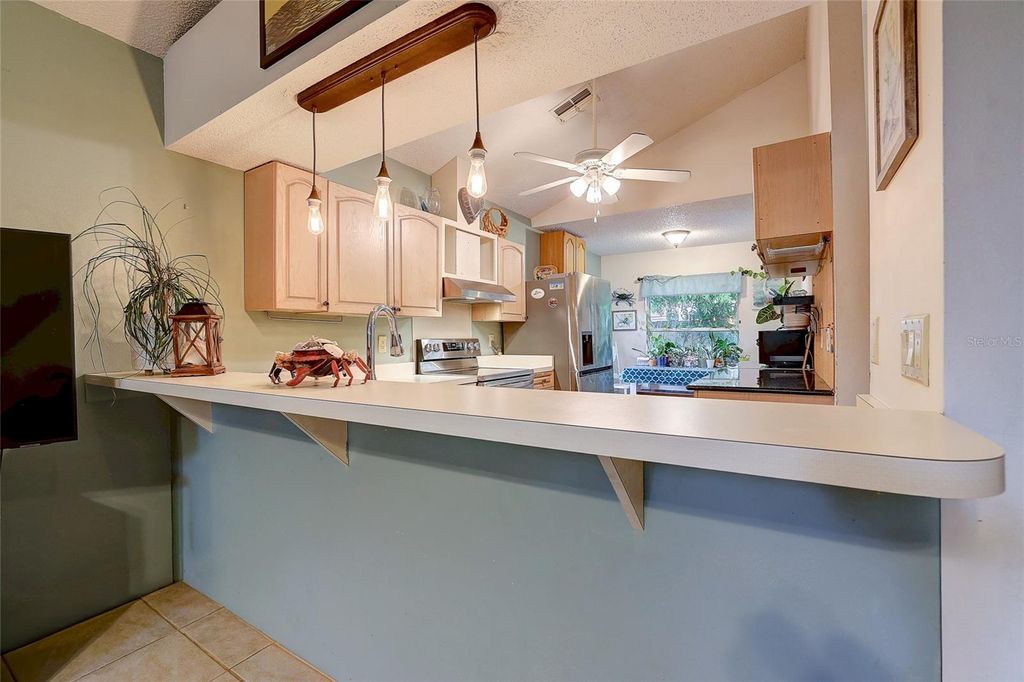 Image 9 of property listing at 4505 33RD AVENUE W, Bradenton, FL 34209