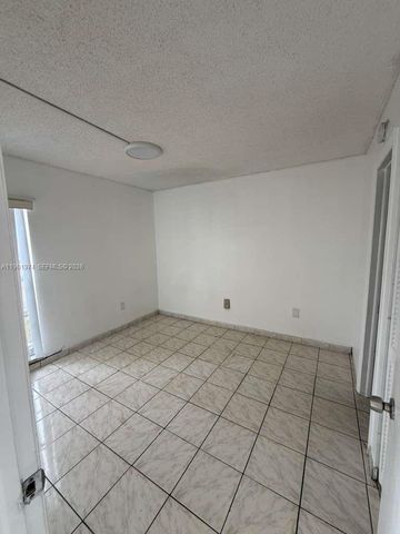 4855 NW 7th St 409-6, Miami, FL 33126