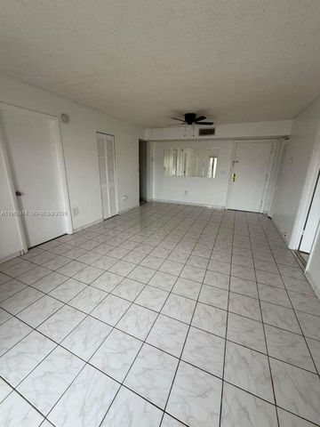 4855 NW 7th St 409-6, Miami, FL 33126