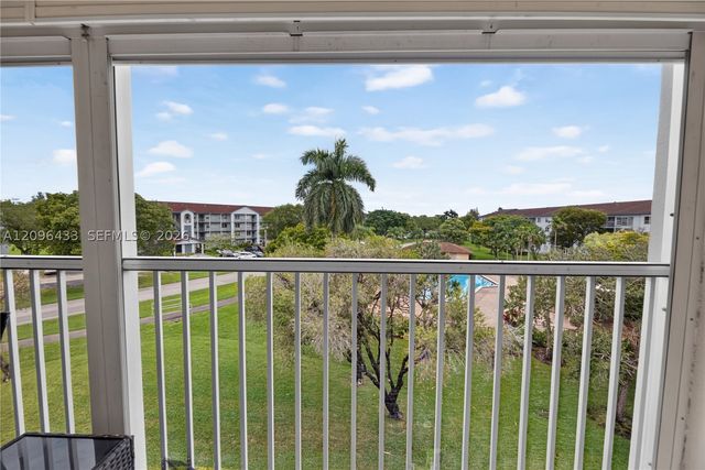 1401 SW 128th Ter 405H, Pembroke Pines, FL 33027