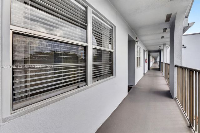 1401 SW 128th Ter 405H, Pembroke Pines, FL 33027