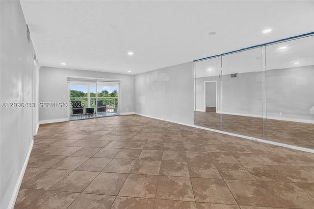 1401 SW 128th Ter 405H, Pembroke Pines, FL 33027