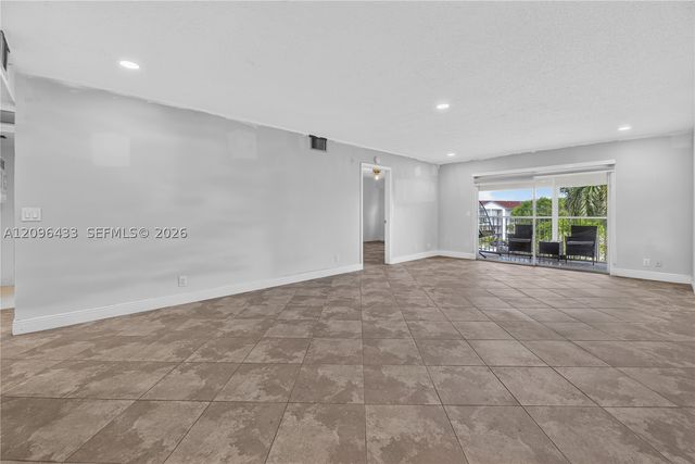 1401 SW 128th Ter 405H, Pembroke Pines, FL 33027