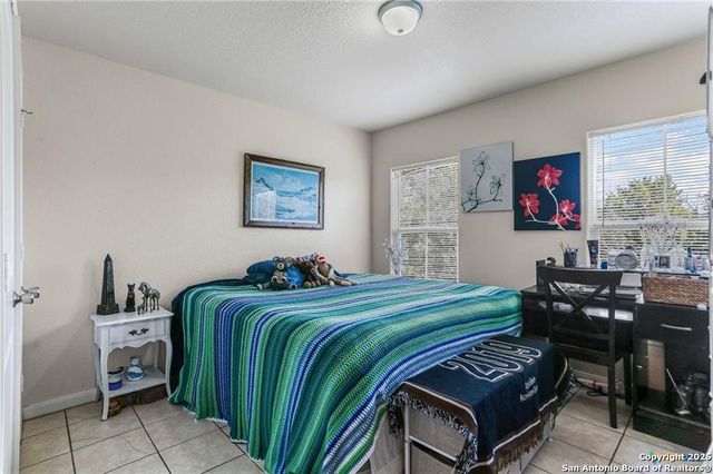 5465 Chimney Rock, Canyon Lake, TX 78133