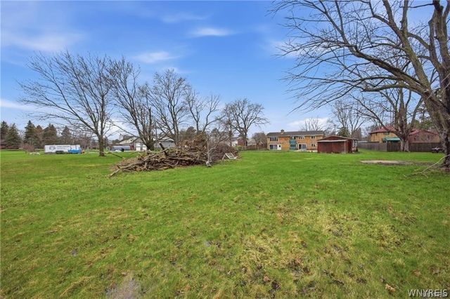 4238 Tonawanda Creek Road, Pendleton, NY 14120