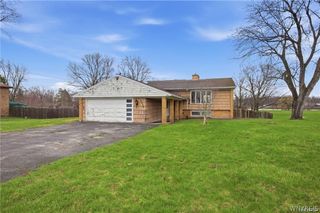 4238 Tonawanda Creek Road, Pendleton, NY 14120