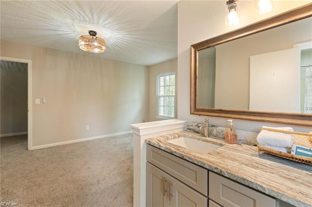 134 Castilian DR, Virginia Beach, VA 23462