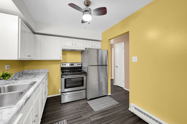 18340 Glen Oak Avenue 1D, Lansing, IL 60438