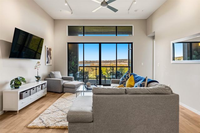 5921 Hi Line RD 2304, Austin, TX 78734