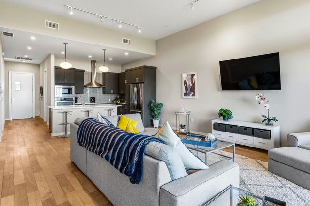 5921 Hi Line RD 2304, Austin, TX 78734