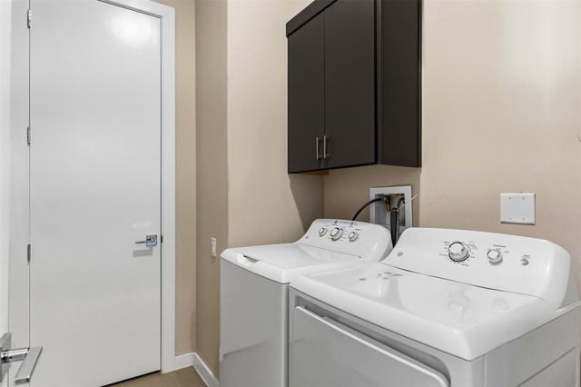 5921 Hi Line RD 2304, Austin, TX 78734