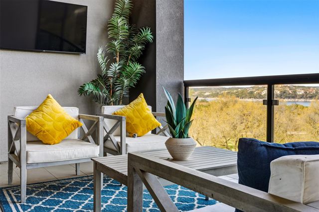 5921 Hi Line RD 2304, Austin, TX 78734