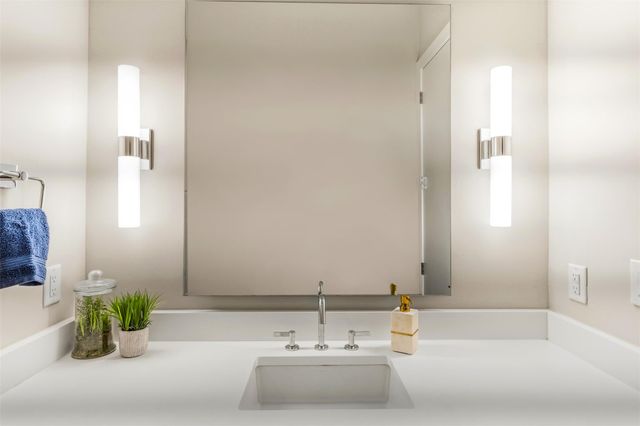 5921 Hi Line RD 2304, Austin, TX 78734