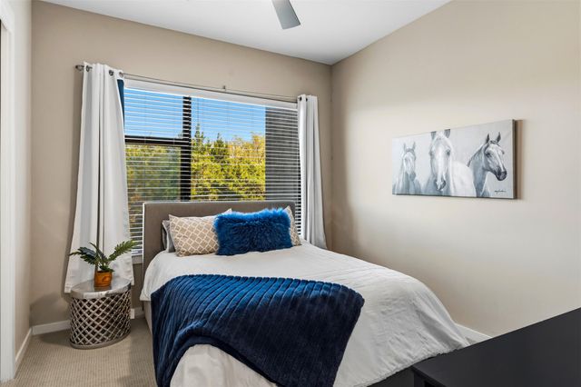 5921 Hi Line RD 2304, Austin, TX 78734