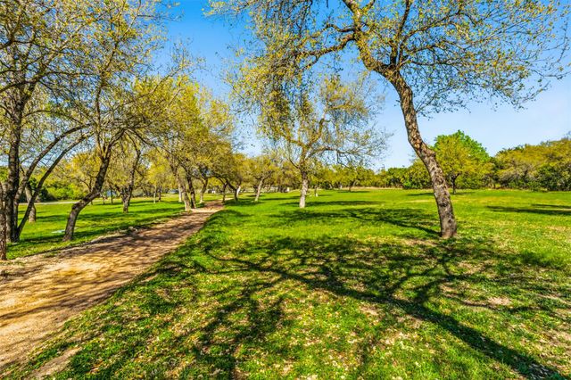 5921 Hi Line RD 2304, Austin, TX 78734