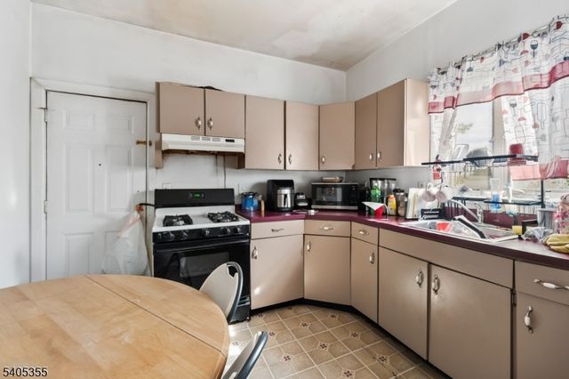 262 Union Ave, Paterson City, NJ 07502