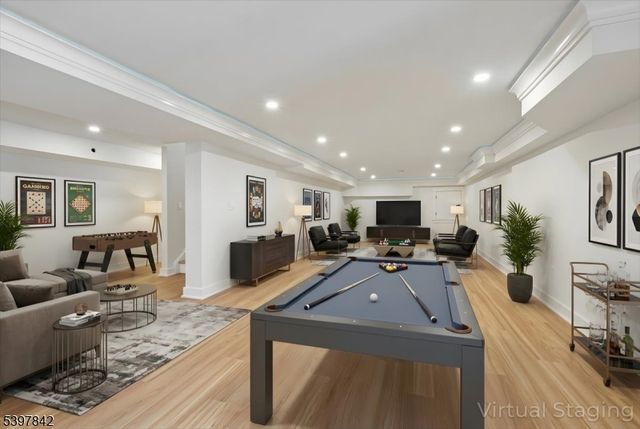 32 Felch Rd, Florham Park Boro, NJ 07932