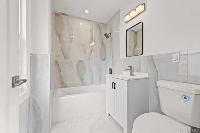 10 S 14th Avenue, Mount Vernon, NY 10550