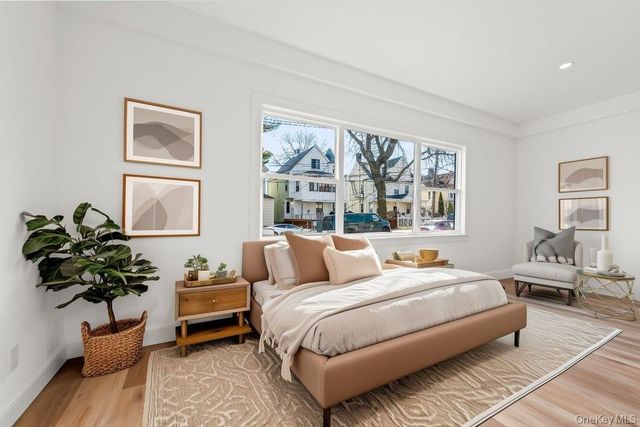 10 S 14th Avenue, Mount Vernon, NY 10550