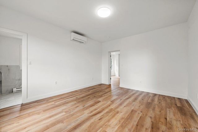 10 S 14th Avenue, Mount Vernon, NY 10550