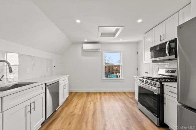 10 S 14th Avenue, Mount Vernon, NY 10550